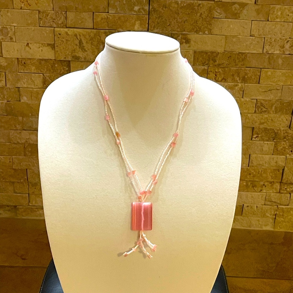 DELICATE NECKLACE